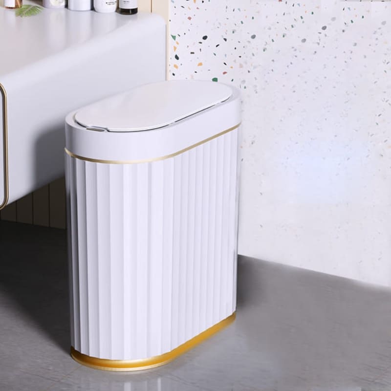 Poubelle automatique avec capteur intelligent pour salle de bain et cuisine.
